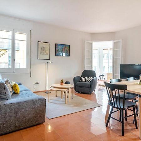 New Top Floor Apt With A Lot Of Light & Aircon 赫罗纳 外观 照片
