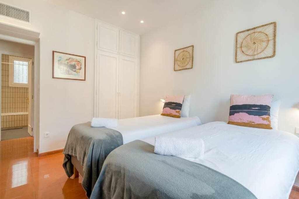 New Top Floor Apt With A Lot Of Light & Aircon 赫罗纳 外观 照片